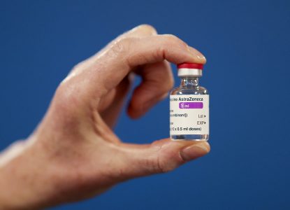 Coronavirus Science Report #63: vaccinarea cu AstraZeneca a fost reluată