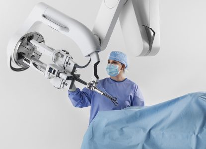 Cum sunt folosiți roboții în medicină?
