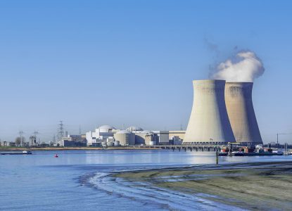 Ce facem cu centralele nucleare? Răspunsul depinde de multe
