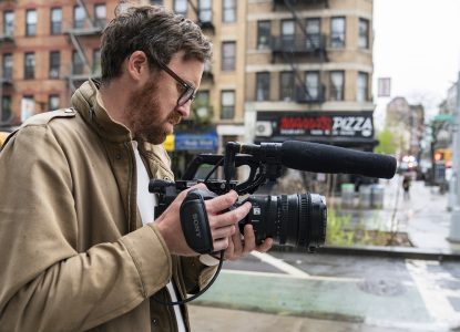 John Wilson, tipul care documentează New York-ul cu o cameră video