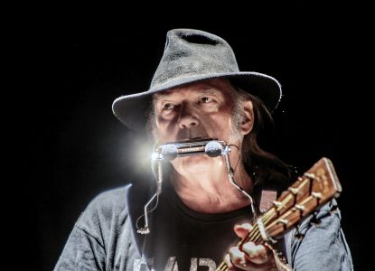 Spotify vs. Neil Young și Wordle, cele mai neașteptate discuții tech ale momentului